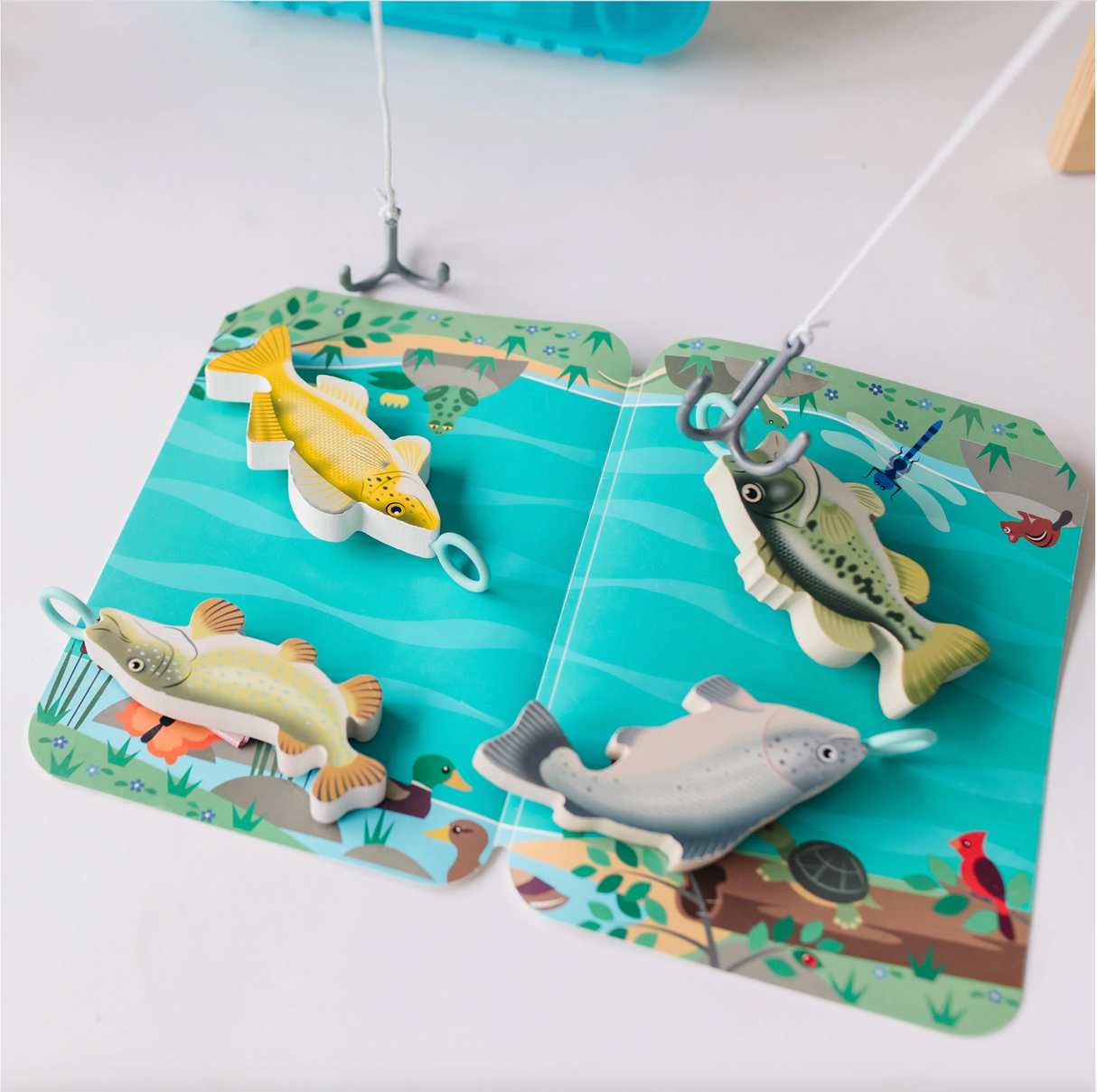 Melissa & Doug's Let’s Explore Fishing Play Set
